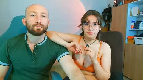 Snapshot of holly_and_honey_69 chatting on May 2026 11:10:02 PM Holly and Honey online show from May 2026 11:10:02 PM