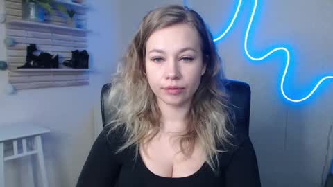 Holly online show from January 2025 04:29:01 AM