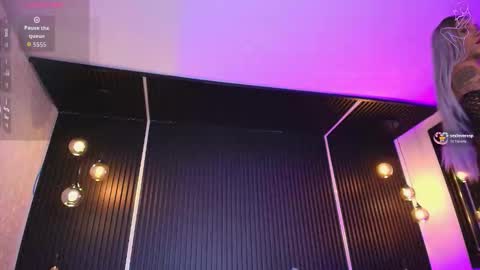 April online show from November 2025 10:31:02 PM