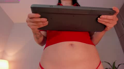 holly    online show from April 2026 08:51:02 PM