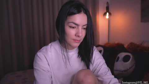 Holly Linder online show from January 2026 01:52:02 AM