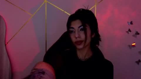 holly online show from November 2025 09:24:02 PM