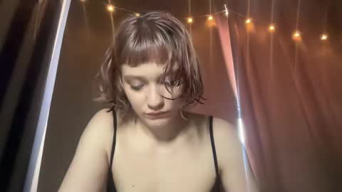 hollyyypoly online show from May 2026 09:57:01 AM