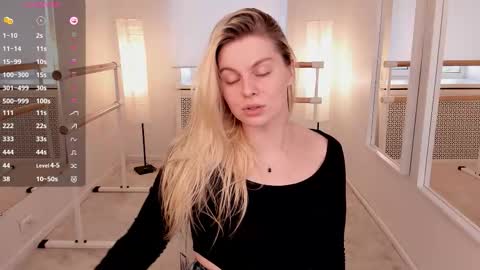 Alexa online show from October 2025 06:47:01 AM