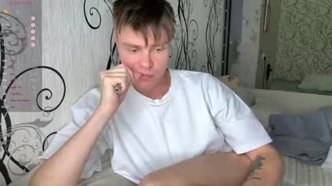 holy_eggs_00 online show from June 2026 04:17:02 PM