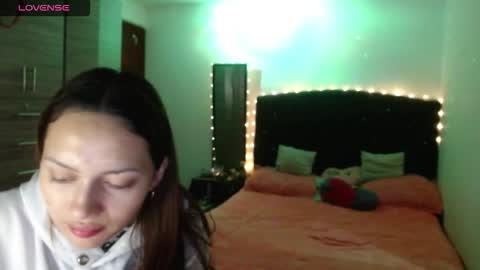 Juli online show from October 2025 04:15:01 AM