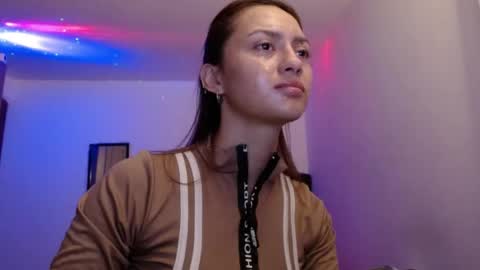 Juli online show from April 2026 05:03:01 AM