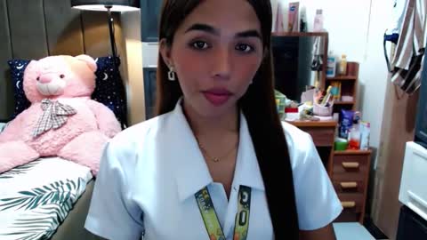 holy_molly1 online show from November 2025 10:21:01 AM