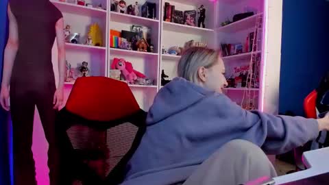 Snapshot of holy_rumi chatting on January 2026 12:09:02 PM Rumi online show from January 2026 12:09:02 PM