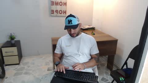 holy_sin online show from December 2024 02:06:02 PM