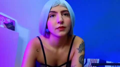      online show from February 2025 06:42:02 PM