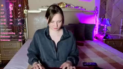 holybabydoll online show from November 2025 11:31:01 PM