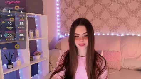 Mia online show from April 2026 04:08:02 AM