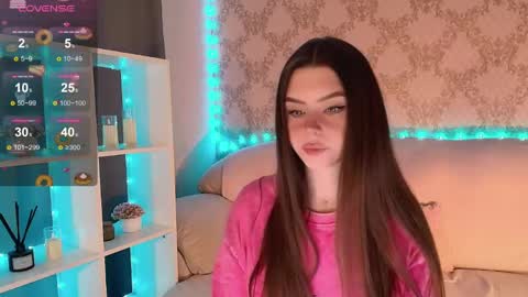 Mia online show from May 2026 03:22:02 AM
