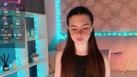 Mia online show from May 2026 03:37:02 AM