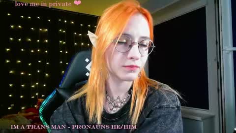 Honelints boyblonde hair AsterMIntfemboybrown hair online show from January 2025 05:38:02 PM