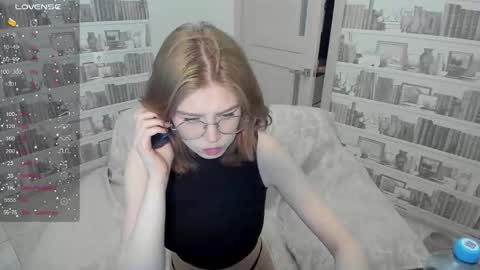 Lilith and Ellie  online show from January 2026 08:45:01 PM