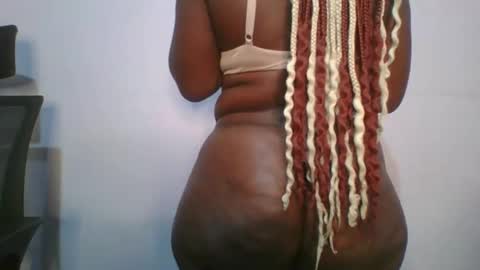 honey_beb online show from October 2025 04:54:01 AM