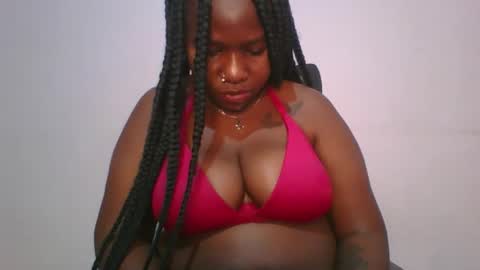 honey_beb online show from October 2025 04:40:02 PM