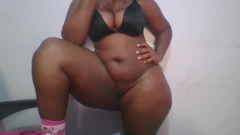 honey_beb online show from October 2025 07:10:02 AM