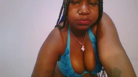 honey_beb online show from November 2025 05:19:01 AM