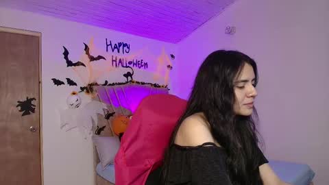   online show from October 2025 02:58:02 PM