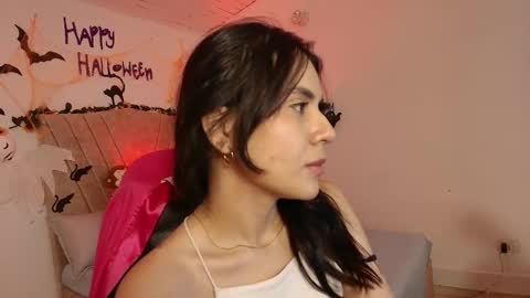   online show from October 2025 02:58:02 PM