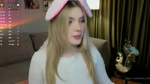 Lina online show from April 2026 05:21:01 PM