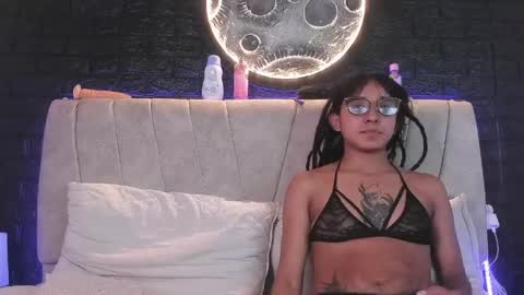 Snapshot of honey_lesbian_hott777 chatting on June 2026 07:35:01 AM honey_lesbian_hott777 online show from June 2026 07:35:01 AM