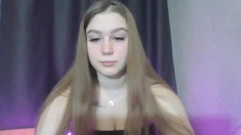 honey_lolaaa online show from December 2025 02:47:02 PM