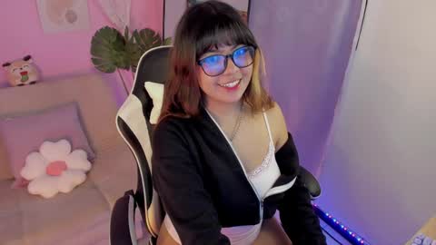 Milenka online show from June 2026 06:54:02 PM