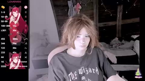 Honey Apple Alaska online show from December 2025 01:43:02 AM