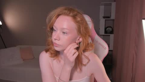 honeyautumn online show from September 2025 11:48:02 PM