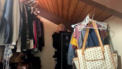 honeybuhnny online show from February 2026 02:42:02 AM