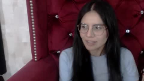 Emily online show from December 2025 03:50:01 PM