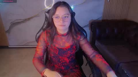 Snapshot of honeydoll_tf chatting on May 2026 01:07:02 PM honeydoll_tf online show from May 2026 01:07:02 PM