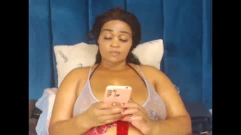 honeydropsxx2 online show from March 2026 10:48:01 PM