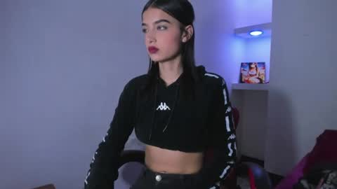 Snapshot of honeyluxe_ chatting on June 2026 07:59:01 PM HONEY LUXE online show from June 2026 07:59:01 PM