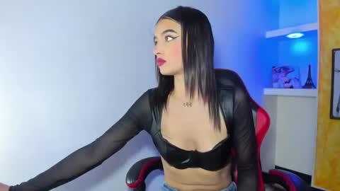 Snapshot of honeyluxe_ chatting on June 2026 09:01:02 PM HONEY LUXE online show from June 2026 09:01:02 PM