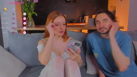 Lily and Michael online show from September 2025 03:01:01 PM