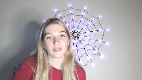 honeyveil online show from October 2025 07:14:01 PM