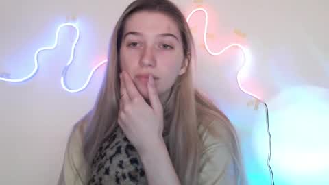 honeyveil online show from March 2026 09:43:02 AM