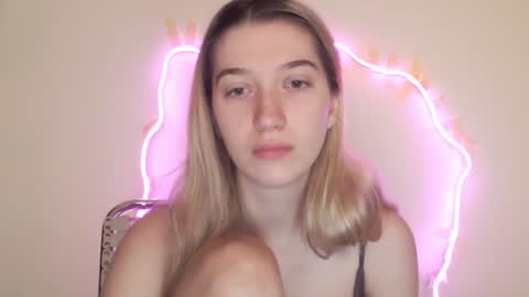 honeyveil online show from July 2026 01:21:02 PM