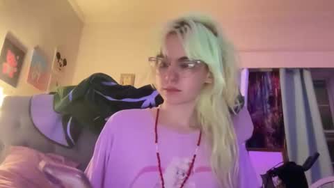 Emi Rose online show from February 2026 06:37:01 AM