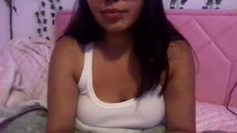 honeyyy89 online show from April 2026 04:48:01 AM