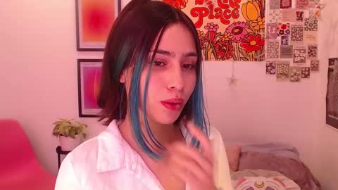 Snapshot of honeyypeaach chatting on October 2025 09:27:01 PM    online show from October 2025 09:27:01 PM