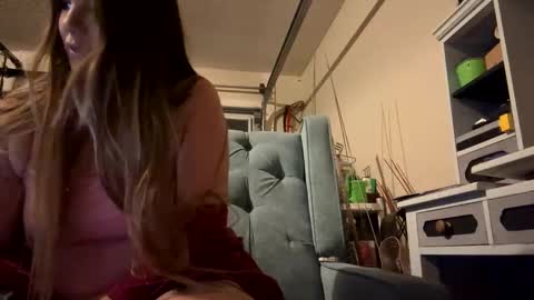 HoodHippy online show from March 2026 05:02:01 AM