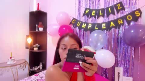 holly online show from October 2025 05:36:01 PM