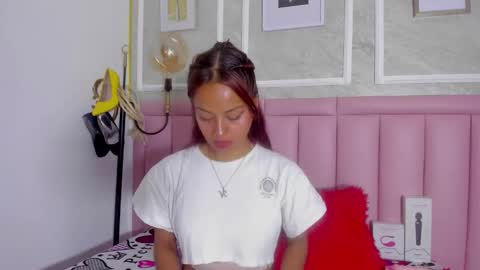 holly online show from February 2026 09:55:01 PM