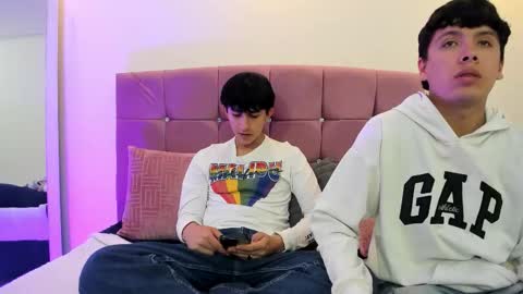 hoot_booys_ online show from February 2026 08:13:02 PM